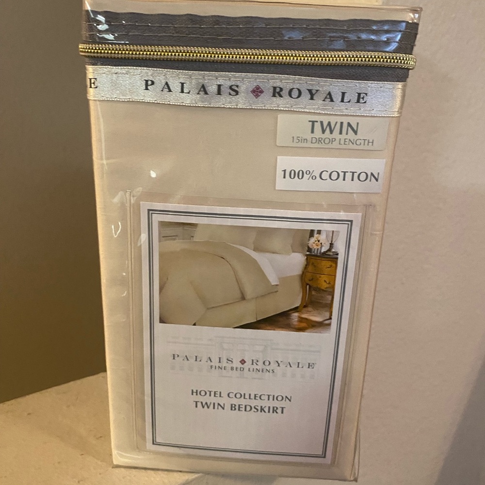 Palais Royale Twin Bedskirt. Hotel Collection. Cream. NWT. Split Corners.
